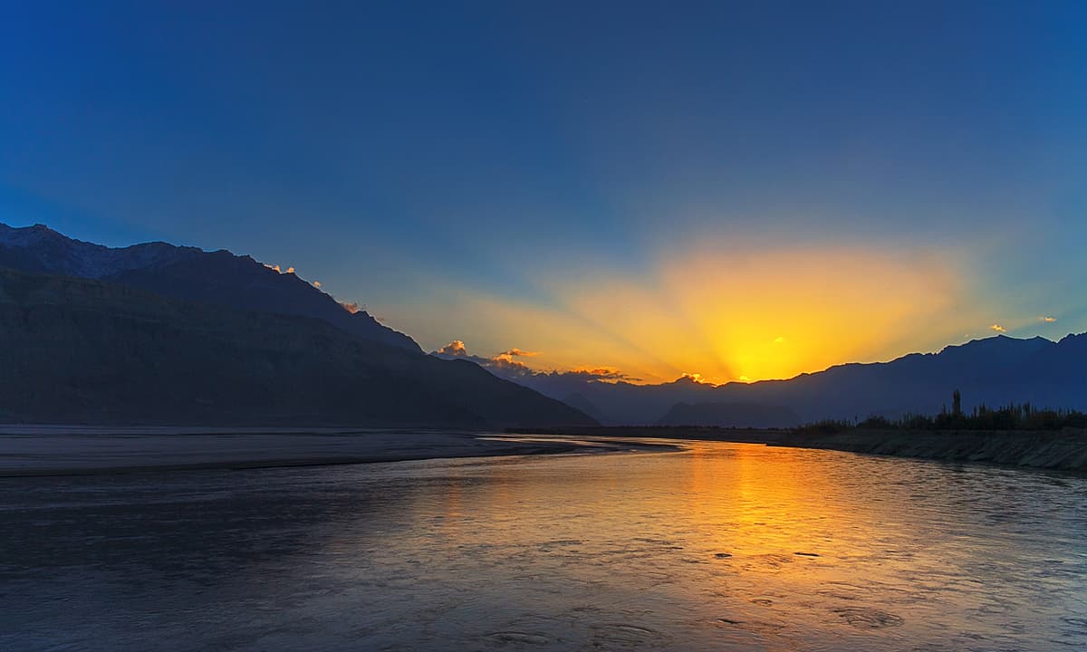 Sunrise of Indus river