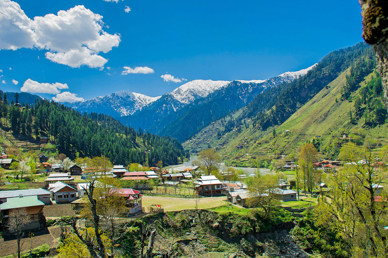 essay on beauty of azad kashmir